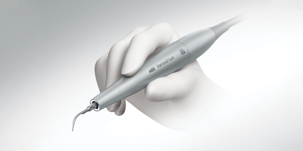 Manipolo scaler in titanio dal design sottile